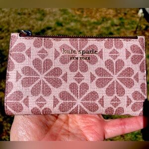 Kate Spade Flower Infinite Small Slim Bifold Wallet- Excellent Condition